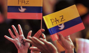 La mayoría de la sociedad colombiana aspira a lograr la paz lo más pronto posible.