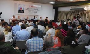 Plan nacional de desarrollo económico y social hasta el 2030: propuesta de visión de la nación, ejes y sectores estratégicos. Comisión 2 presidida por los miembros del Buró Político Esteban Lazo y Ramiro Valdés.