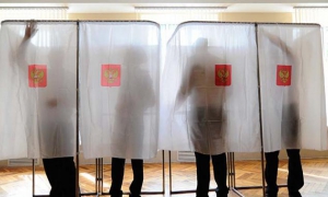 Momentos de las elecciones legislativas en Rusia.