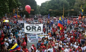 El pueblo venezolano se movilizó en Caracas para manifestar su apoyo al presupuesto del 2017.