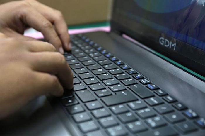 Inauguración de fábrica de tablets y laptops de producción cubana, GEDEME. Presidieron la inauguración Miguel Díaz-Canel, primer vicepresidente de los Consejos de Estado y de Ministros, Ramiro Valdés Menéndez, Comandante de la Revolución y vicepresidente de los Consejos de Estados y de Ministros.