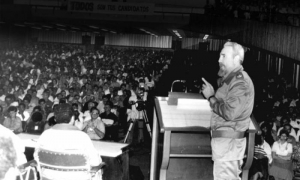 Fidel Castro en reunión de trabajo con los candidatos a diputados.