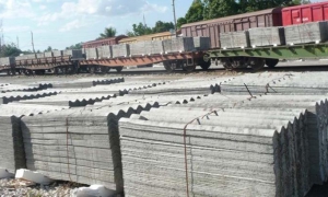 Más de 460 000 tejas de asbesto cemento se habían recibido en el centro ferroviario hasta el 31 de enero último.