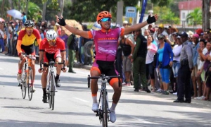 3ra etapa Santiago-Bayamo ganador Feliz Nodarse de Artemisa. con un tiempo de 3.02.05