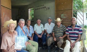 Más de cien combatientes aportó la zona de Méyer a la LCB. En la foto, de izquierda a derecha: Pedro León (fallecido), Ederto Sotolongo (Tico), Tirso Escalante, Edey Sotolongo, Humberto Carpio (Chucho), Oraldo Lasval  y Francisco Toledo. foto: Cortesía de