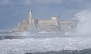 Inundaciones costeras por penetración del mar en zonas bajas del litoral habanero, el Malecón