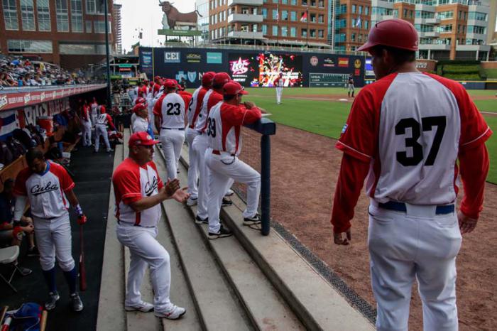 CAROLINA DEL NORTE-ESTADOS UNIDOS-REALIZAN SEGUNDO JUEGO DE BÉISBOL