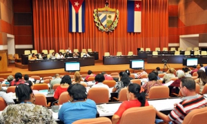 9no Periòdo ordinario de Sesiones de la Asamblea Nacional del Poder Popular VIII Legislatura, en el Palacio de Convenciones, Comisiones conjuntas Industri, Contrucciòn, Energìa y Asuntos constitucionales y Jurìdicos