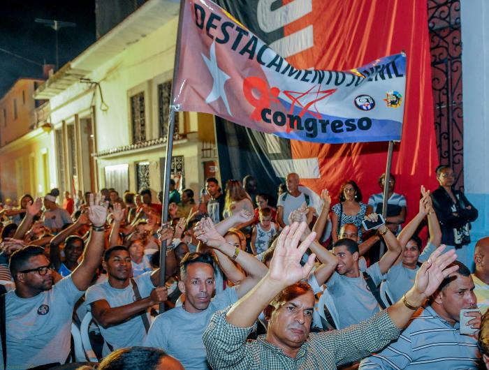 barrio debate en 10 de octubre