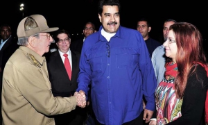 RAÚL Y MADURO
