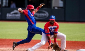 Cuba vs. Criollos de Caguas