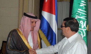 Encuentro entre los cancilleres de Arabia Saudita, Adel Bin Ahmed Al Jubeir, y de Cuba, Bruno Rodríguez Parrilla.