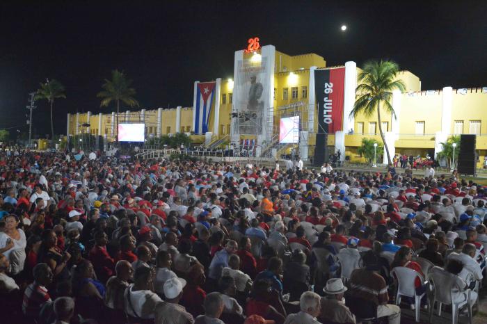 SANTIAGO DE CUBA-MOMENTOS ANTES DEL INICIO DEL ACTO CENTRAL