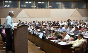 Díaz-Canel durante el encuentro de trabajo con Juntas de Gobierno y Organizaciones Superiores de Dirección Empresarial