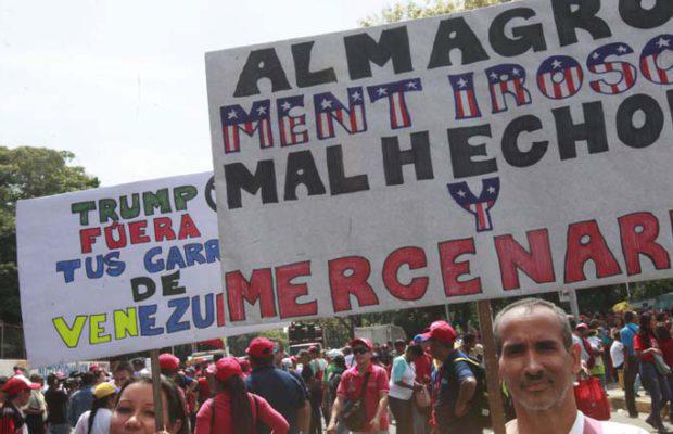 Almagro no descartó la opción de una intervención militar contra el gobierno de Nicolás Maduro. 