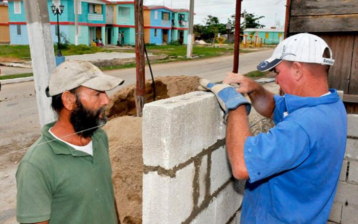 En Isabela de Sagua se sigue construyendo.