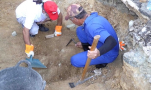 Participantes en el Taller se unieron en las labores de excavación arqueológica en la zona donde estuvo ubicada la antigua iglesia de San Francisco.