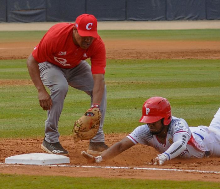serie del Caribe 2019, Juego final entre los equipos Los Leñadores de Las Tunas de Cuba y Toros de herrera de Panamá, en el Estdio Rod Carew de Ciudad Panamá, gana las Serie el equipo de Panamá