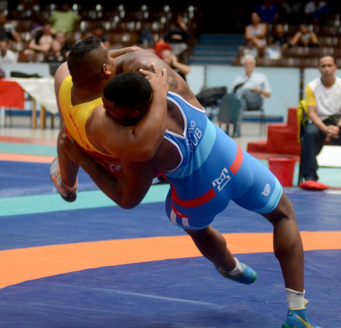 Lucha Greco 130KG Oscar Pino