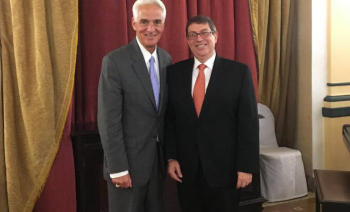 Bruno Rodríguez Parrilla junto a Charlie Crist. foto: cubaminrex