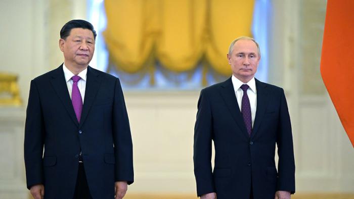 Xi Jinping y Vladimir Putin después de las conversaciones en Moscú. Foto: Sputnik