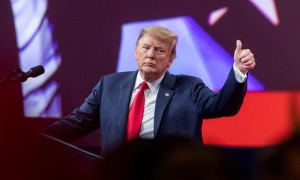 De Donald Trump conocemos muchas de sus mentiras, así como sus disparates políticos y de otra clase. 