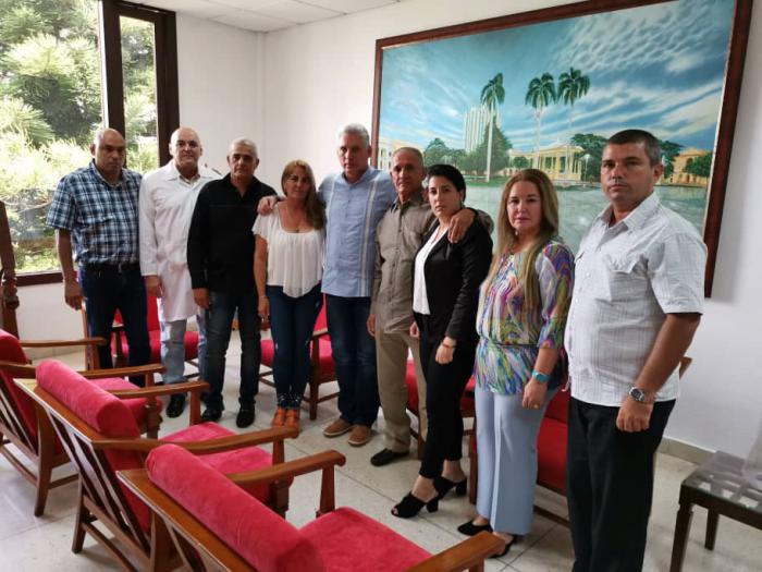 El Presidente Miguel Díaz-Canel Bermúdez expresó su solidaridad con la familia del doctor Landy Rodríguez Hernández. Foto: Tomada del Twitter del Presidente