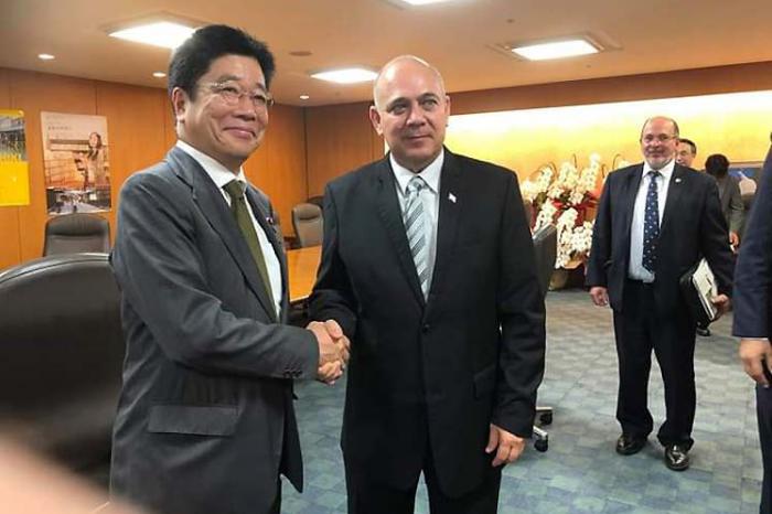 vicepresidente del Consejo de Ministros de Cuba, Roberto Morales, continuó este lunes su visita a Japón
