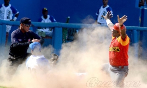 Retorna el béisbol con los seis mejores equipos de la temporada. Foto: Ricardo López Hevia