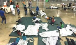 EE. UU. BATE RÉCORD DE RETENCIÓN DE NIÑOS MIGRANTES: 69 550 EN UN AÑO