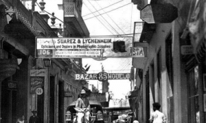 Los coches, como medio de transporte urbano circulaban por las calles de La Haba