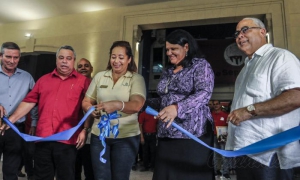 Inauguración del Centro Comercial  Cuatro Caminos 
