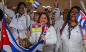 medicos cubanos