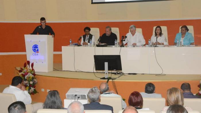Según refiere la cuenta en Twitter de la Presidencia de Cuba, en el informe se aborda además sobre la aprobación de políticas de trabajo, la infraestructura del Organismo, la actividad de la ciencia, tecnología e innovación y el fortalecimiento de los vículos entre la empresa y la universidad