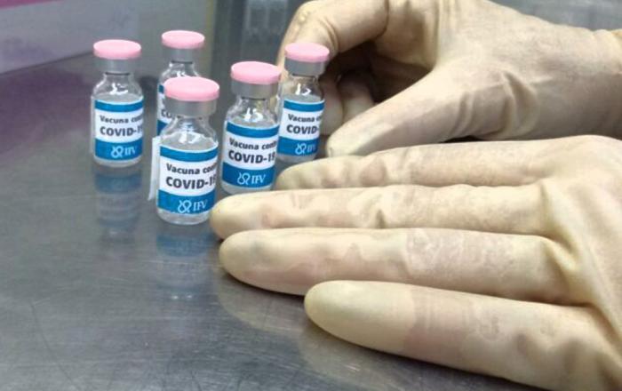 Soberana nombraron al candidato vacunal que, este 24 de agosto, inició los primeros ensayos clínicos para demostrar su efectividad contra el virus del sars-cov-2, causante de la covid-19. Foto: biocubafarma