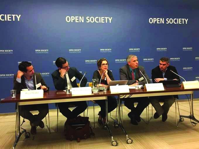 El 26 de mayo de 2016, Open Society Foundations acogió en su sede de New York al Laboratorio de Ideas Cuba Posible. La misma Open Society de George Soros, el millonario de las revoluciones de colores y los golpes suaves.