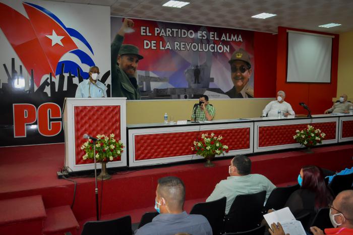 Continúan en Camagüey diálogos sobre acuerdos del 8vo. Congreso del Partido