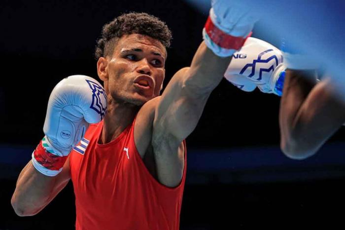 Erislandy Álvarez queda en bronce en Mundial de Boxeo
