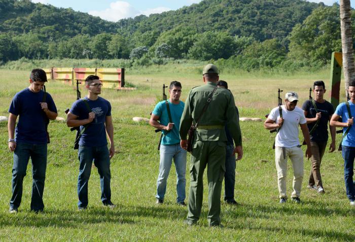 Medio siglo de formación para la defensa en las universidades cubanas