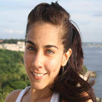 Elizabeth Velázquez *