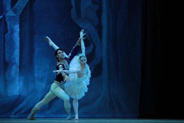 El Ballet Nacional de Cuba en la Sala Avellaneda del Teatro Nacional. / 