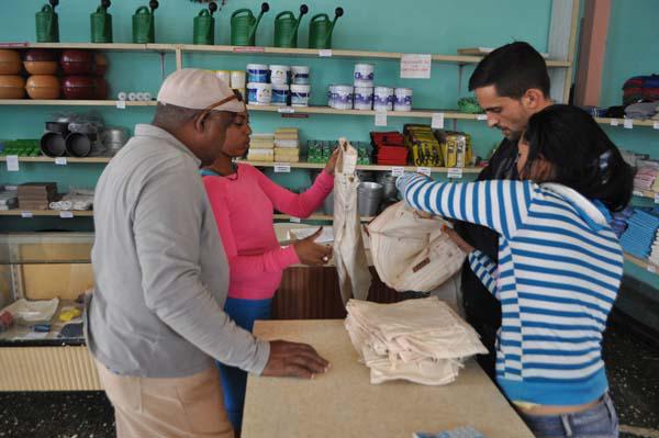 La información sobre los productos y la atención a los clientes no siempre es una constante. / 