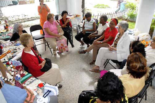 Los encuentros entre distintas generaciones permiten conocer más sobre la historia de la Federación y de la Patria.