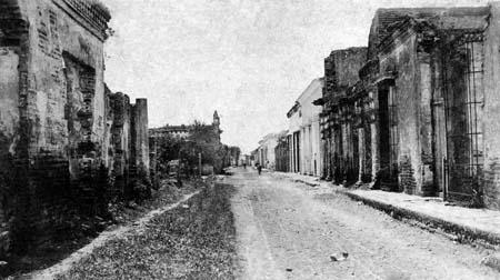 Por muchos años, las huellas del patriótico incendio fueron notables en la ciudad.