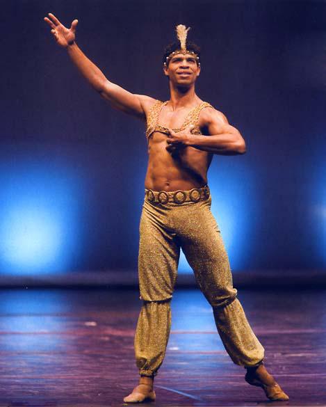 Carlos Acosta mereció la distinción de Comendador de la Excelentísima Orden del Imperio Británico.