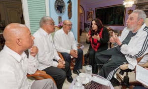 Fidel con el Presidente de Suriname