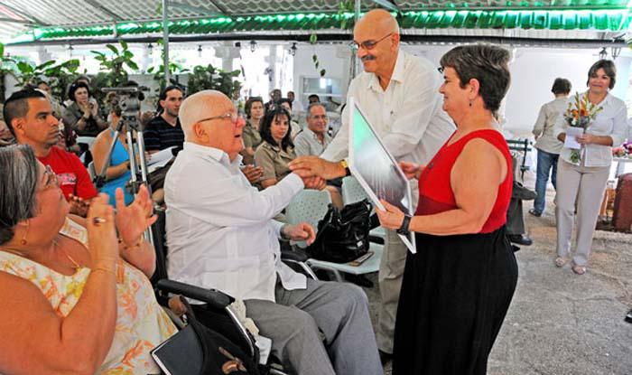 Armando Hart y otros dirigentes del Instituto Internacional de Periodismo José Martí.