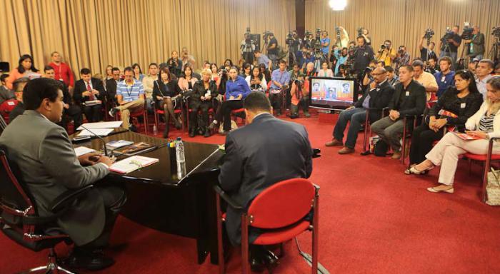 El presidente Maduro durante el encuentro con periodistas.