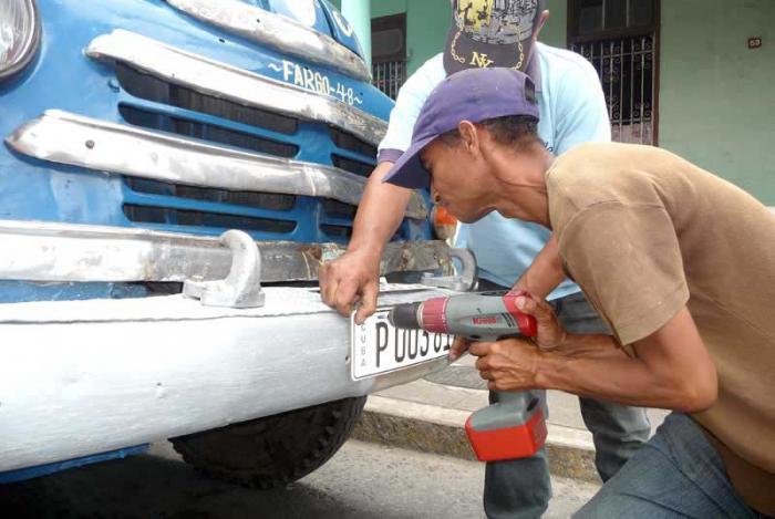 Con el propósito de ganar en agilidad en el proceso de reinscripción y cambio de chapa, se han realizado trabajos ambulatorios en los municipios más distantes. 
