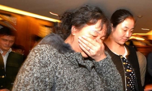 familiares del avión desaparecido